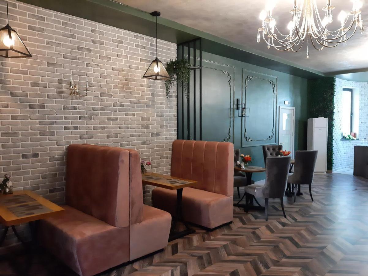 Sb River Hotels Atyraū Dış mekan fotoğraf